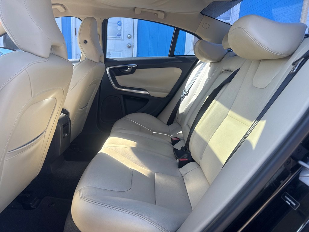 Used 2015 Volvo S60 T5 Platinum image 7