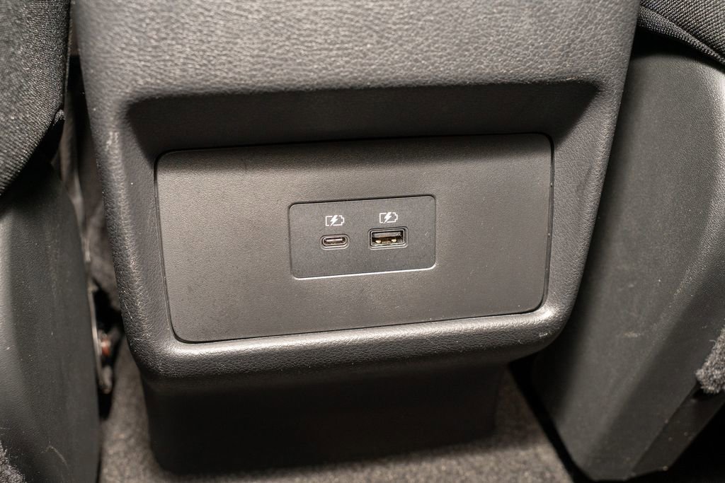 Used 2023 Nissan Rogue SV image 7