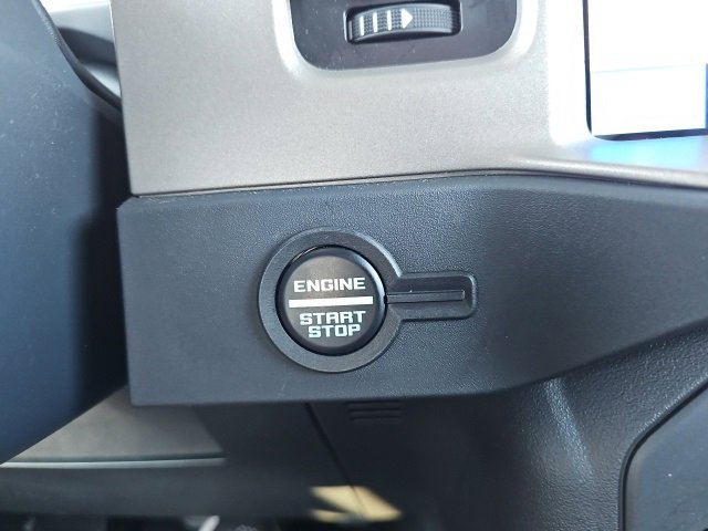 Used 2025 Ford Bronco Outer Banks image 38