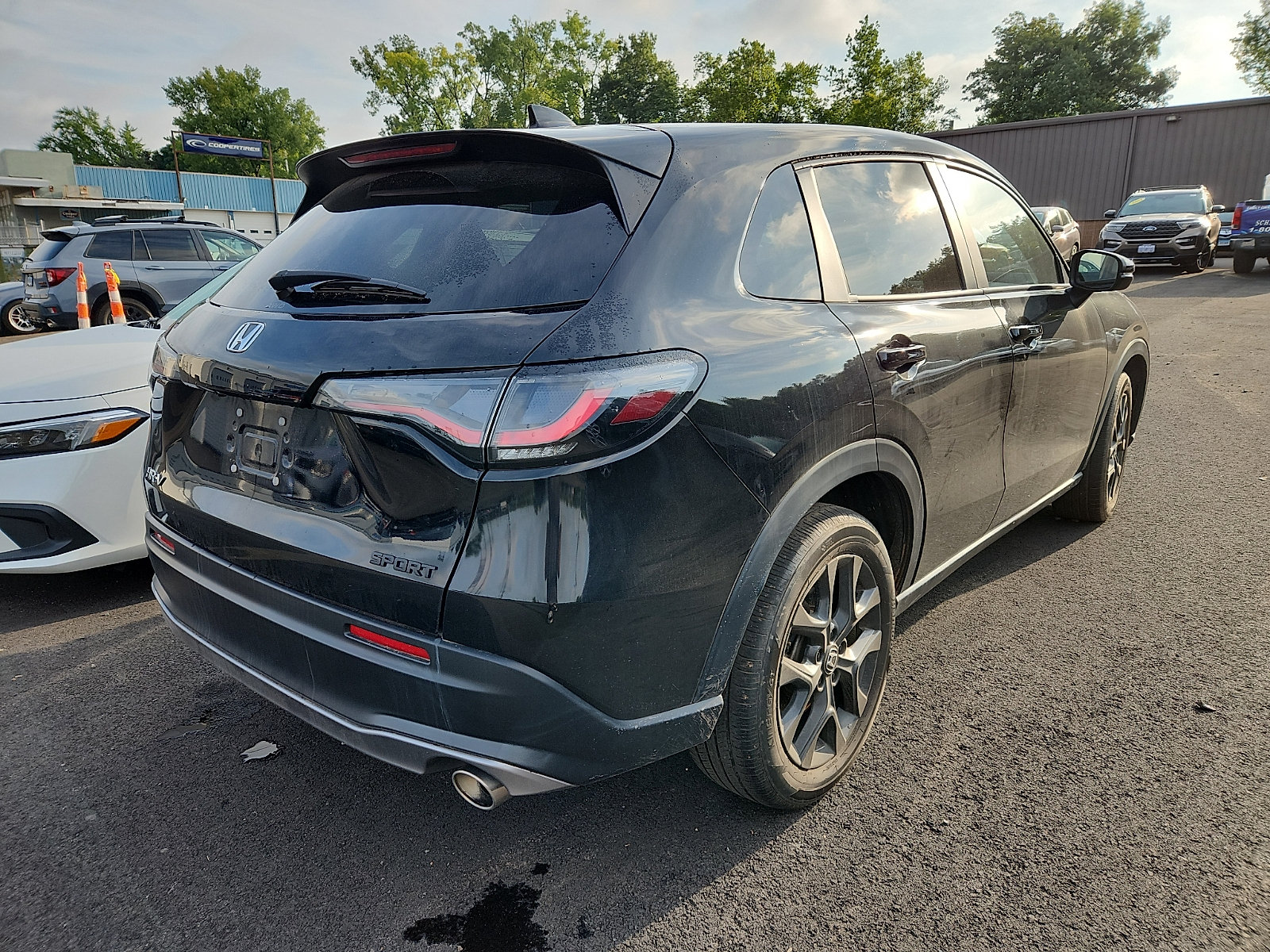 Used 2024 Honda HR-V Sport image 3