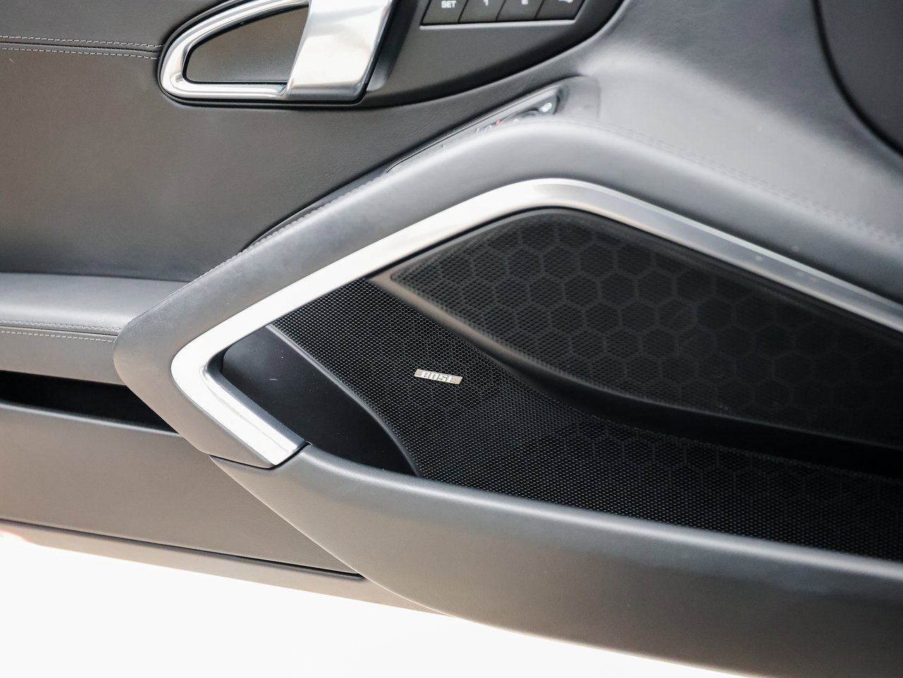 Certified 2018 Porsche 911 Carrera GTS image 22