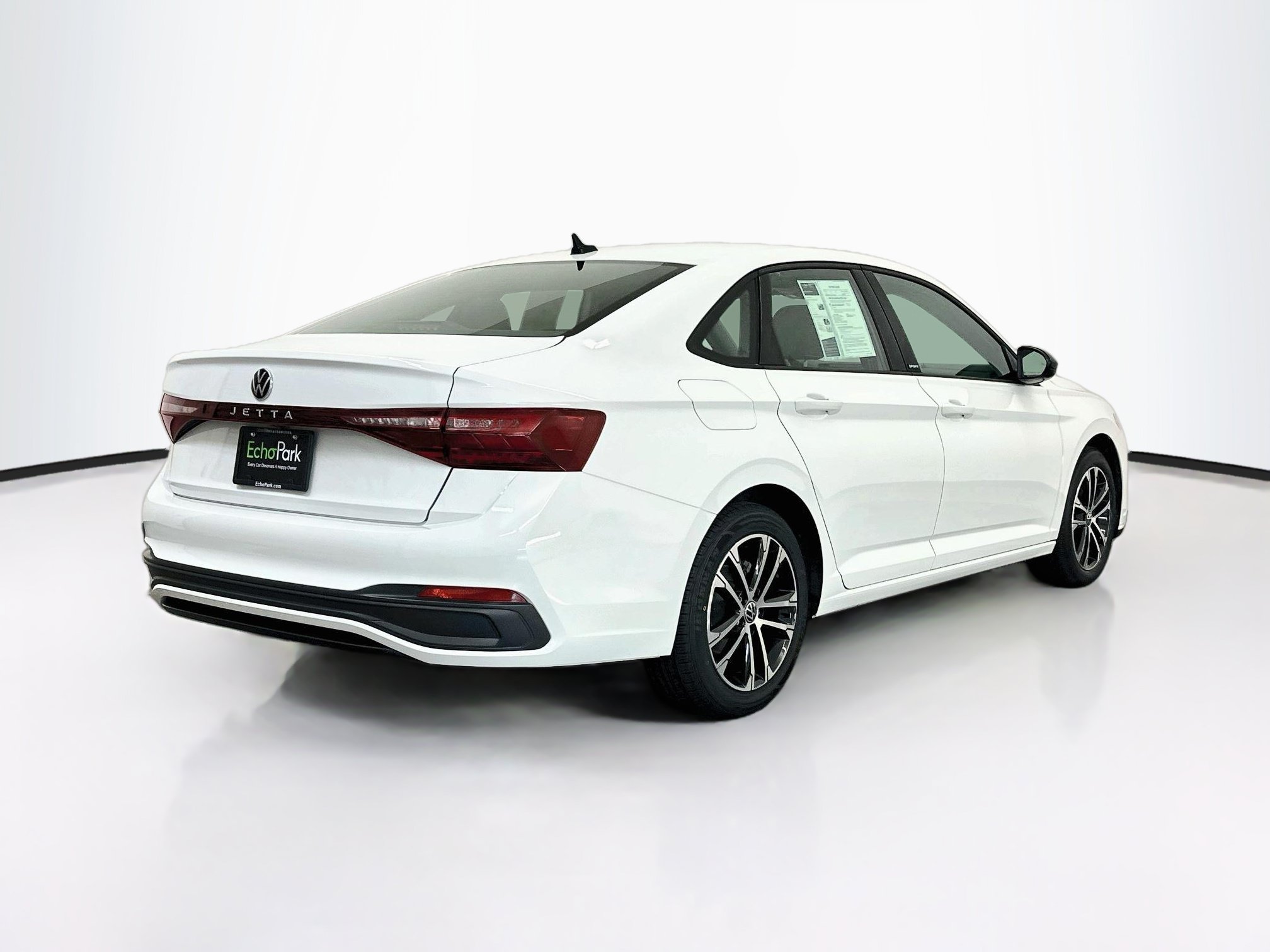 Used 2025 Volkswagen Jetta Sport FWD image 9