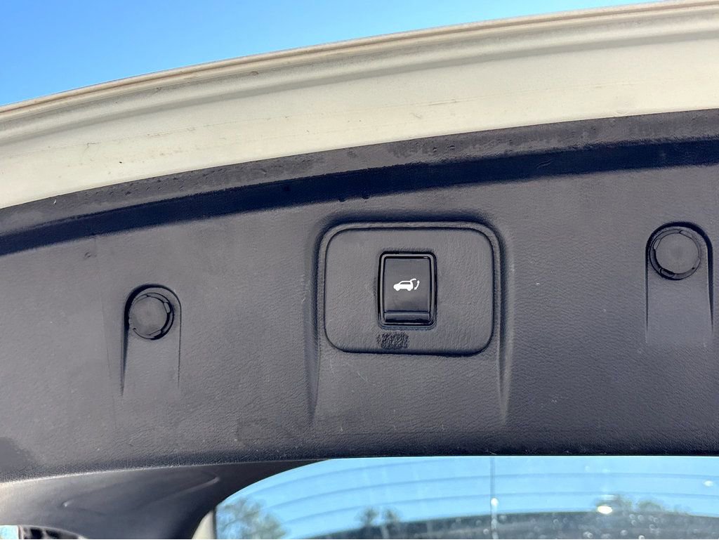 Used 2022 Nissan Murano Platinum w/ Cargo Package FWD image 33