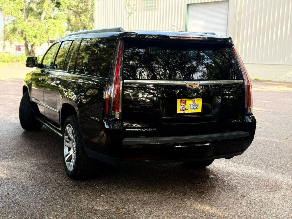 Used 2017 Cadillac Escalade ESV Premium Luxury image 7