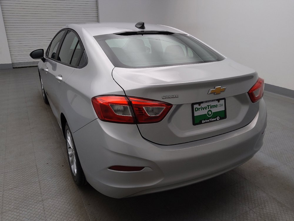 Used 2019 Chevrolet Cruze LS w/ LS Convenience Package FWD image 6