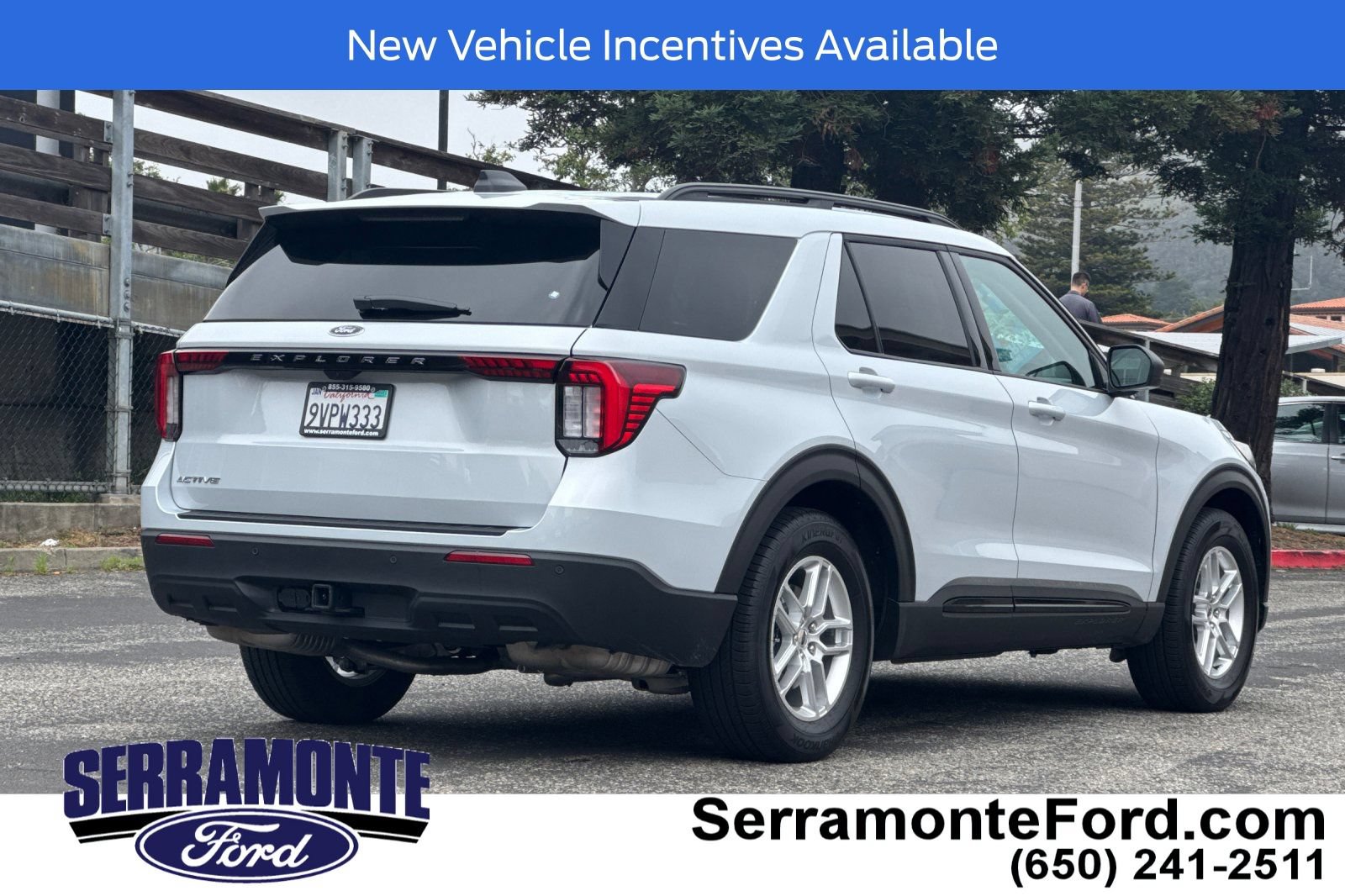 Used 2026 Ford Explorer Active RWD image 4
