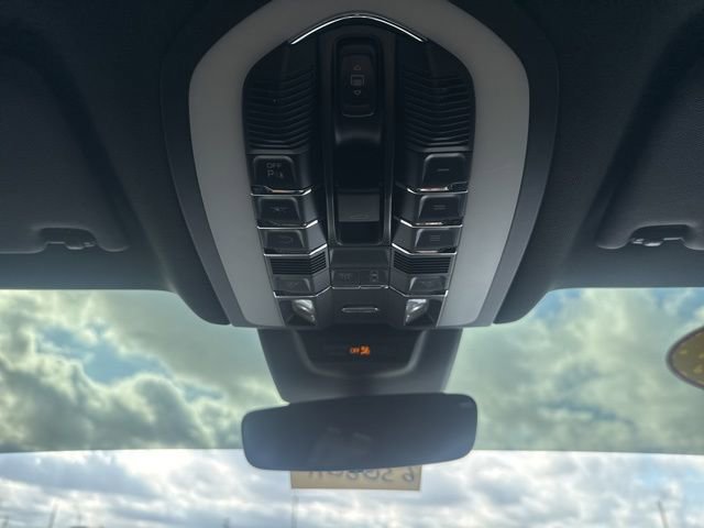 Used 2022 Porsche Macan image 19