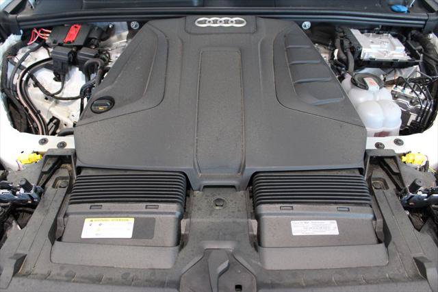 Certified 2025 Audi Q7 2.0T Premium Plus AWD/4WD image 42