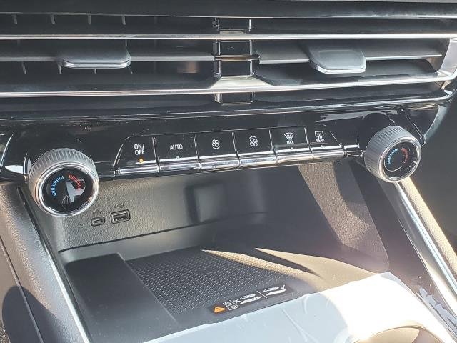 New 2026 Chevrolet Traverse LT image 22