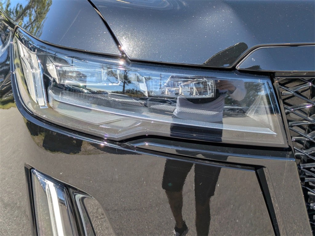 Used 2022 Cadillac Escalade ESV Sport Platinum image 9