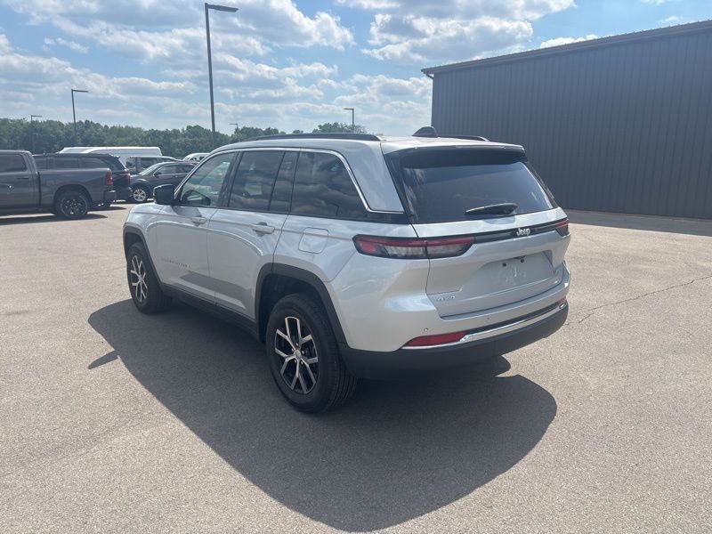 New 2025 Jeep Grand Cherokee Limited AWD/4WD image 5