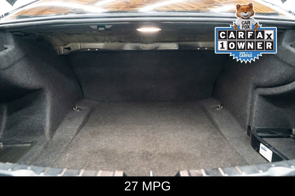 Used 2017 BMW 320i Sedan RWD image 8