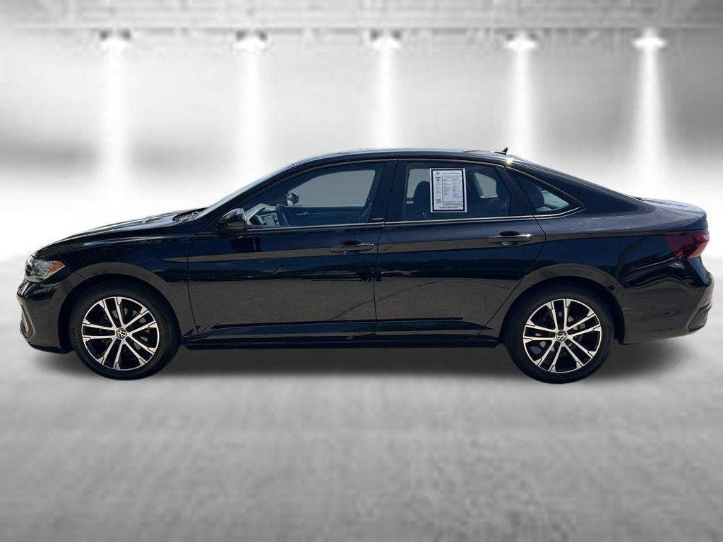 Used 2023 Volkswagen Jetta Sport FWD image 3