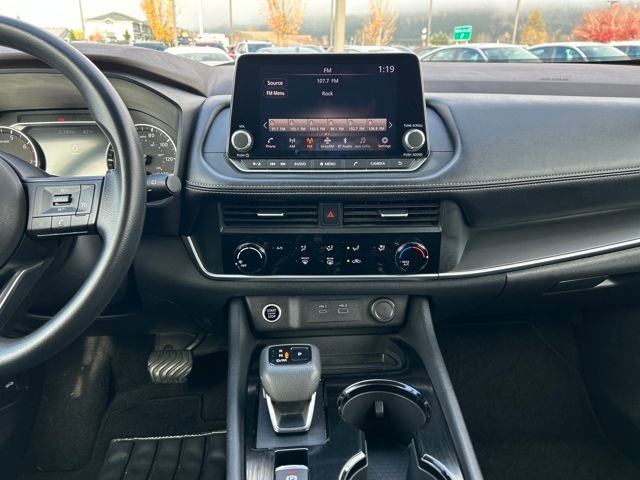 Used 2023 Nissan Rogue S image 26