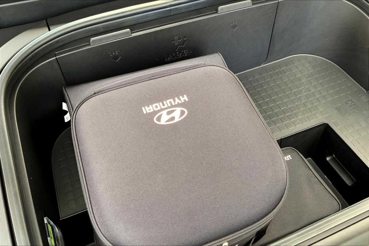 New 2026 Hyundai Ioniq 9 SEL image 17