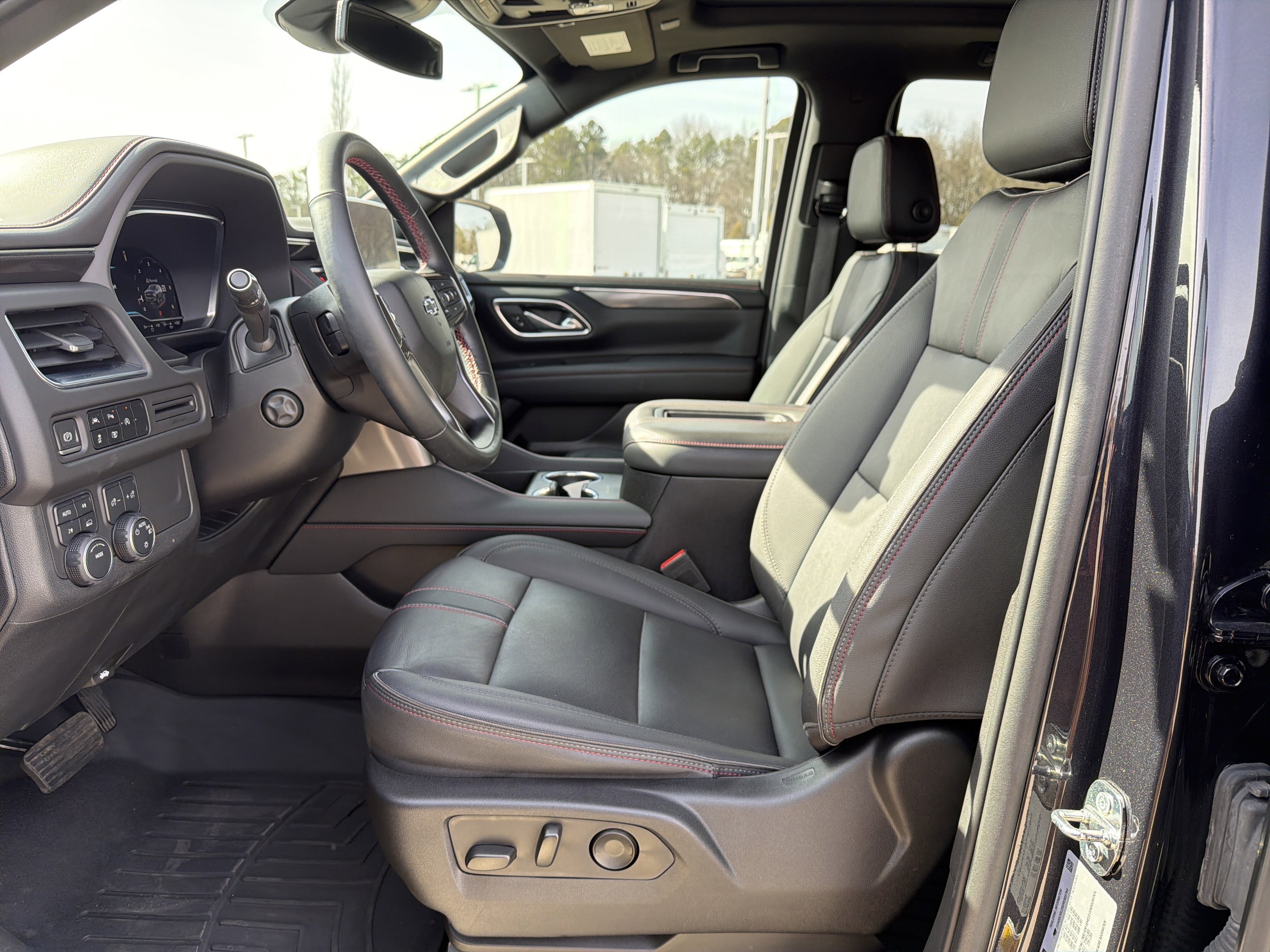 Used 2023 Chevrolet Tahoe RST w/ Luxury Package image 36