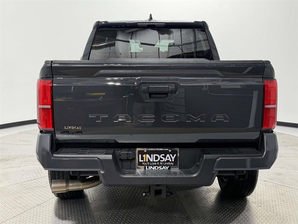 Used 2025 Toyota Tacoma TRD Sport image 6