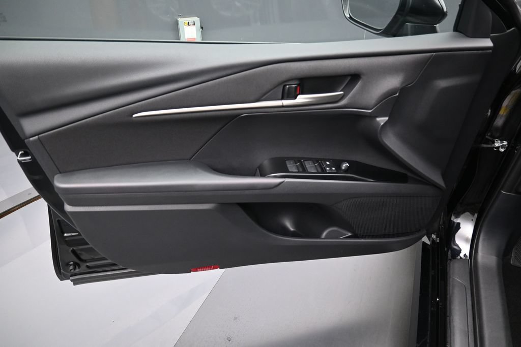Certified 2026 Toyota Camry LE FWD image 10