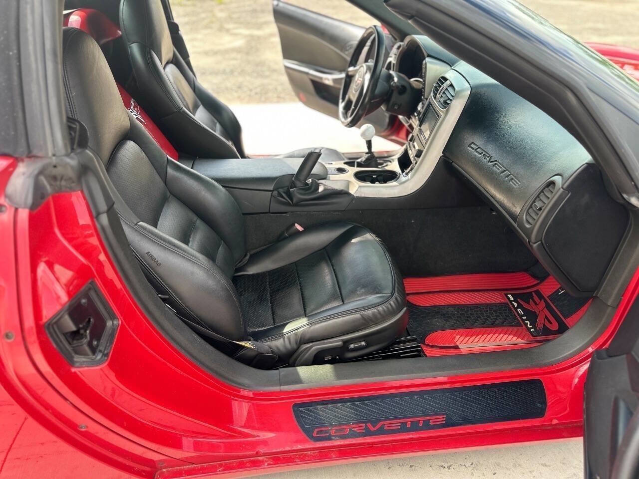 Used 2005 Chevrolet Corvette Convertible w/ Preferred Equipment Group image 18