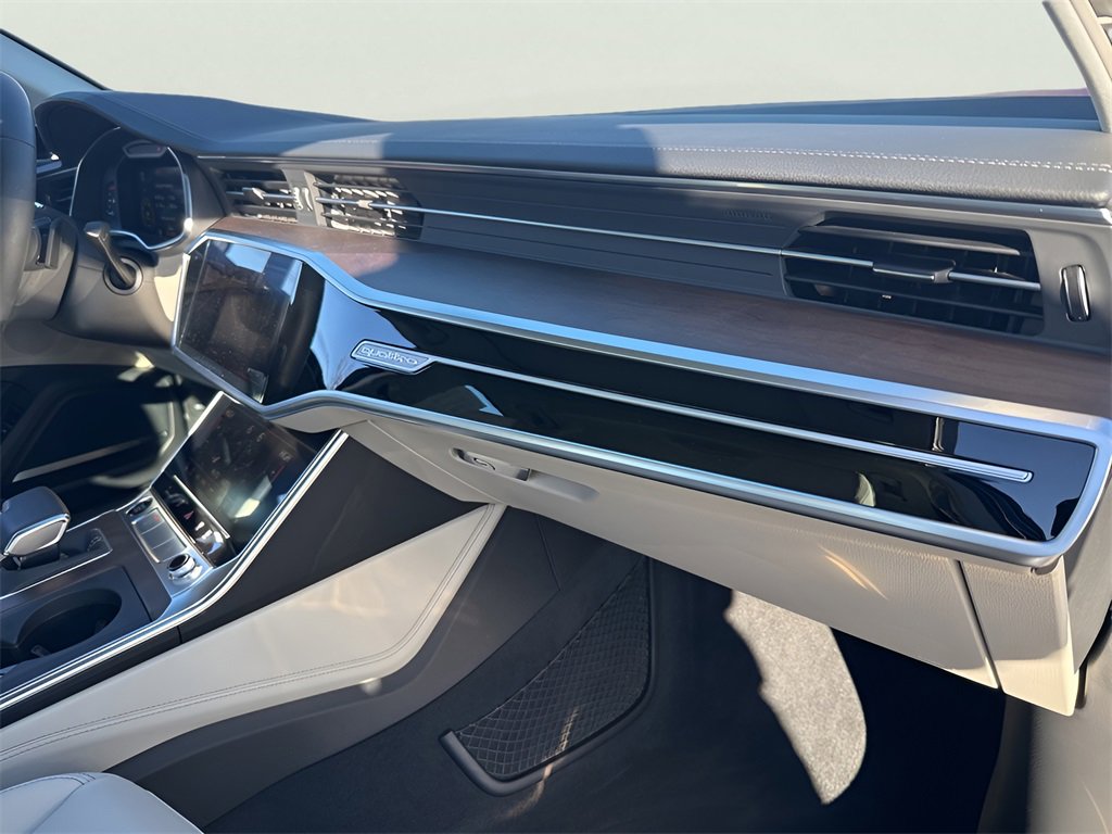 Used 2025 Audi A6 Premium Plus image 21