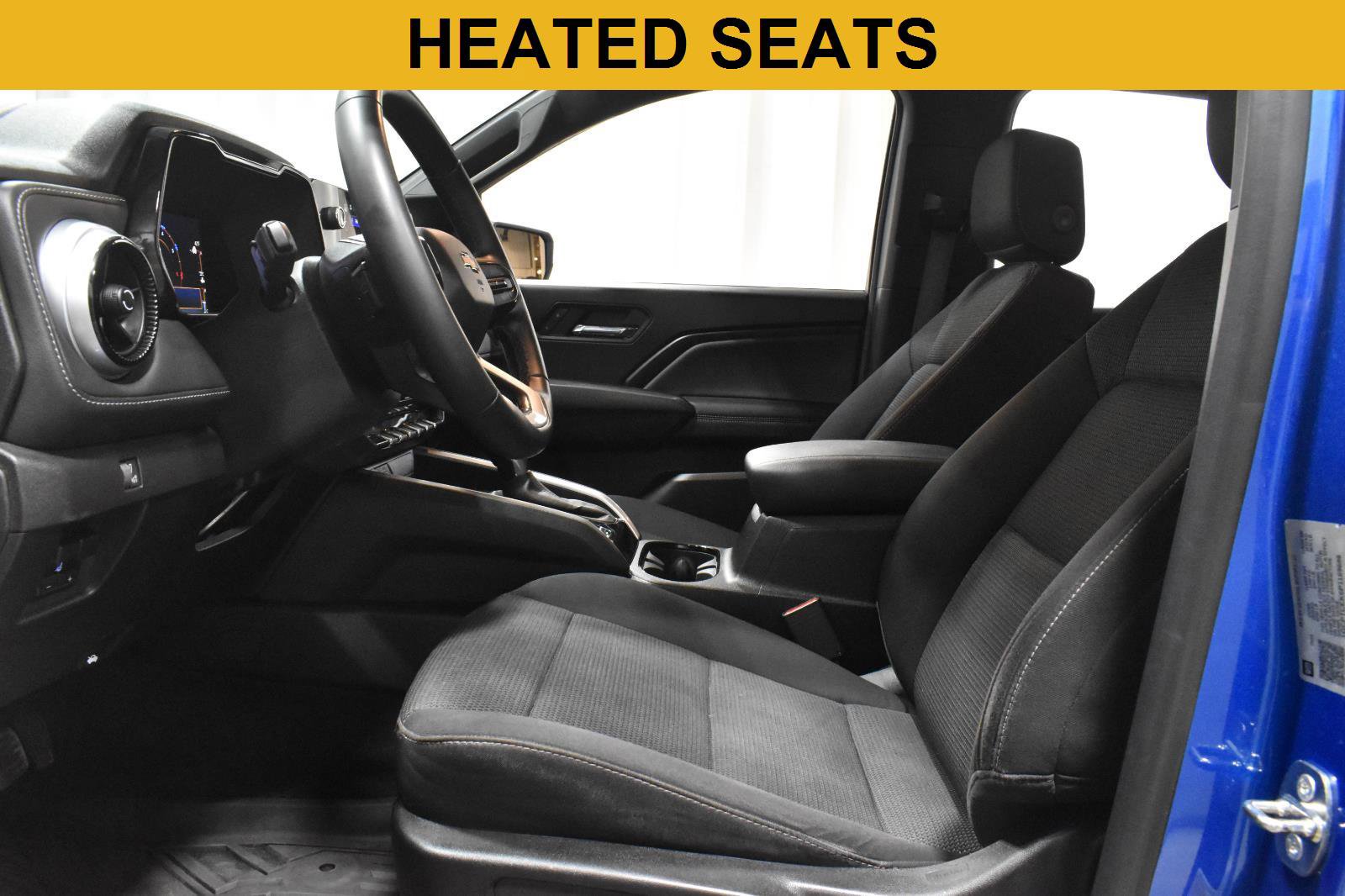 Used 2023 Chevrolet Colorado LT w/ LT Convenience Package II image 3