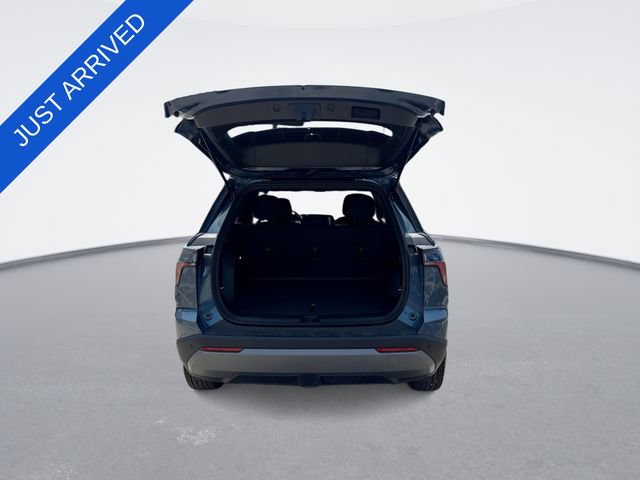 New 2026 Chevrolet Equinox LT w/ Safety and Technology Package FWD image 23
