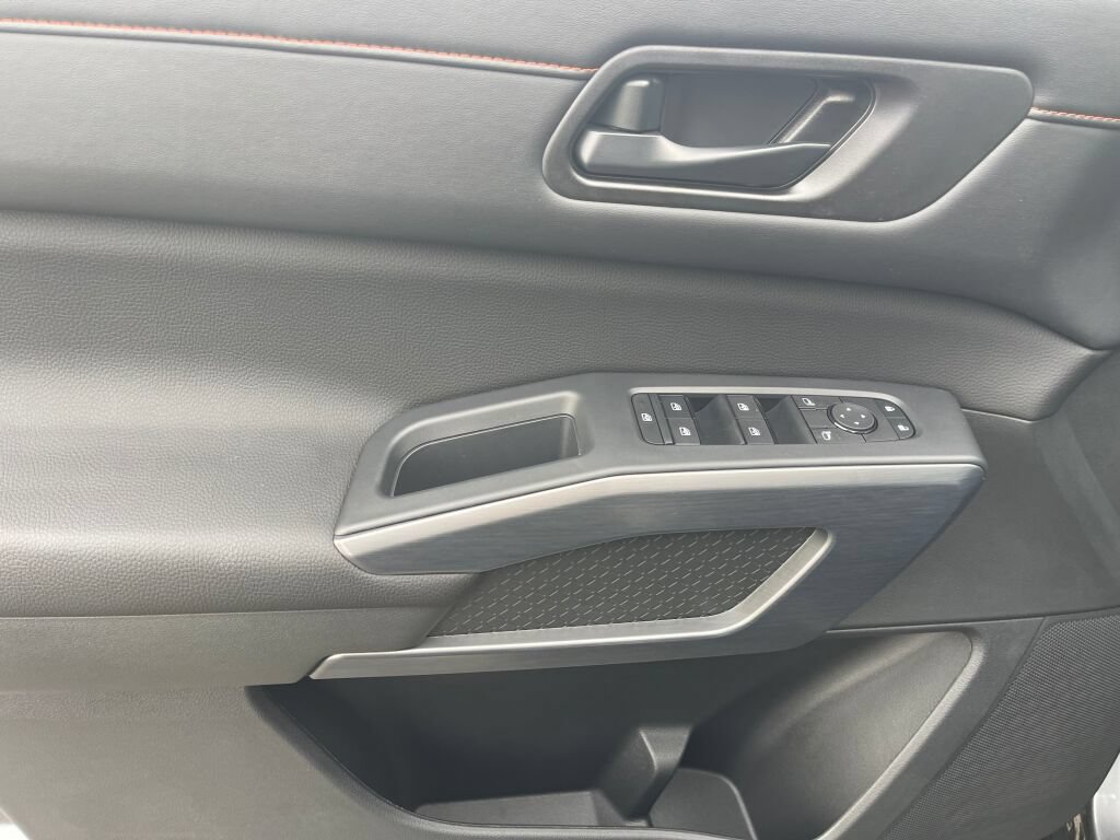 New 2026 Nissan Pathfinder Rock Creek AWD/4WD image 7