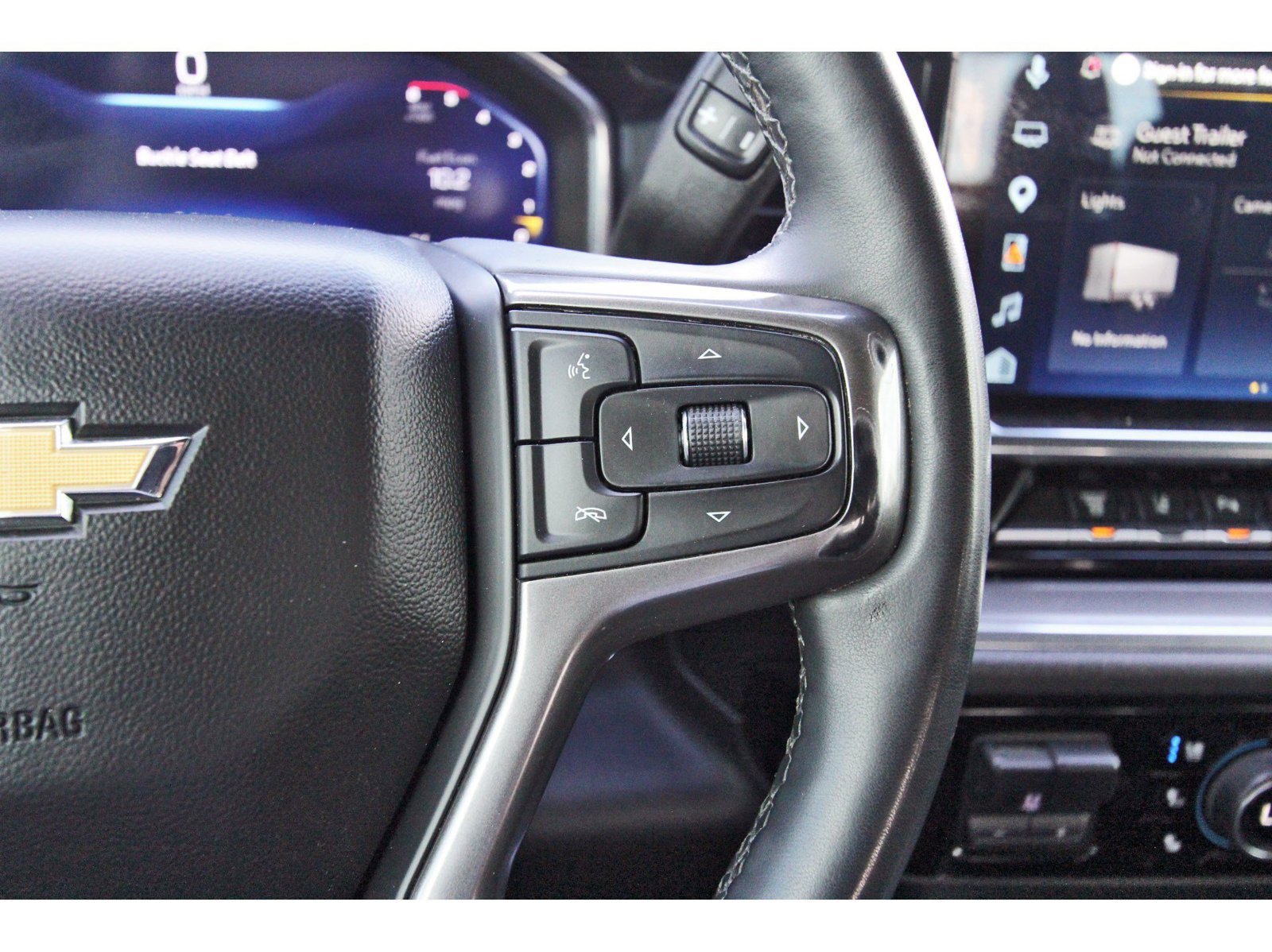 Used 2025 Chevrolet Silverado 3500 High Country w/ High Country Premium Package AWD/4WD image 25