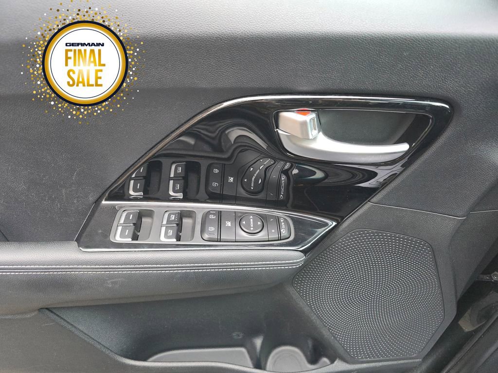 Certified 2020 Kia Niro EX w/ Cold Weather Package image 23
