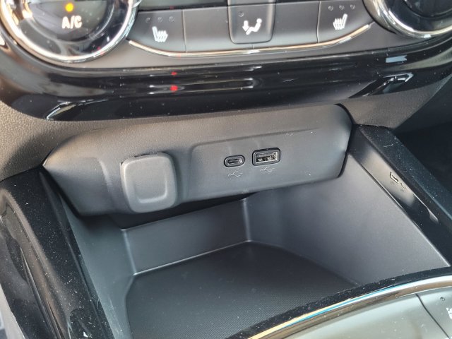 New 2026 Chevrolet Trax LT w/ Driver Confidence Package FWD image 20