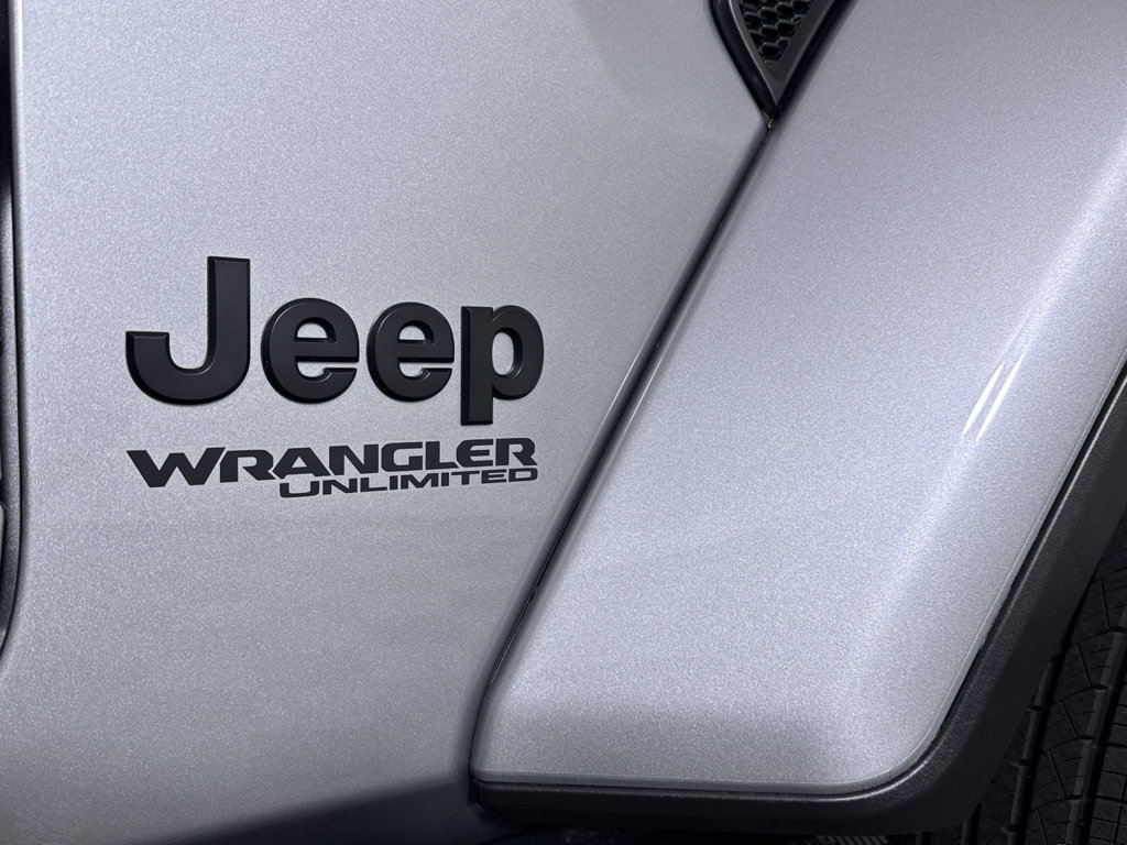 Used 2021 Jeep Wrangler Unlimited Sahara image 27