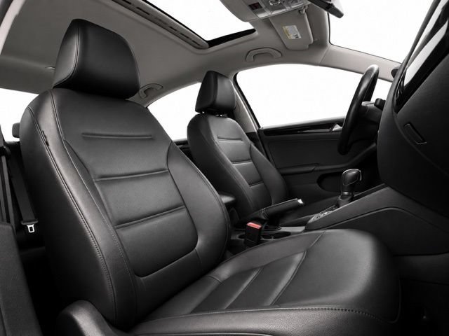 Used 2017 Volkswagen Jetta SEL FWD image 17
