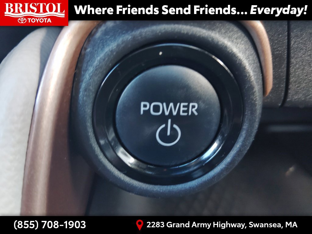 Used 2024 Toyota Grand Highlander AWD Hybrid image 32