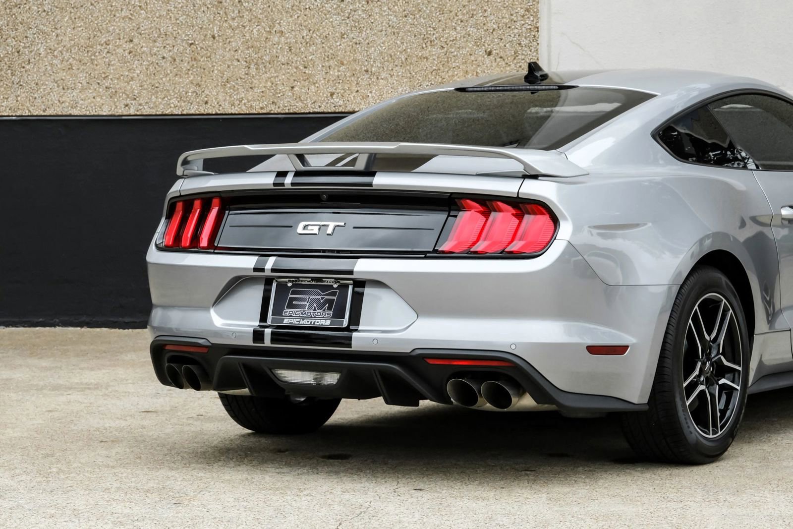 Used 2022 Ford Mustang GT RWD image 12