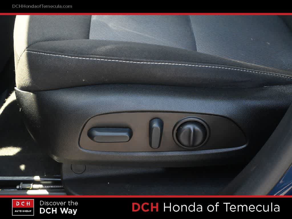 Used 2023 Chevrolet Blazer LT AWD/4WD image 17