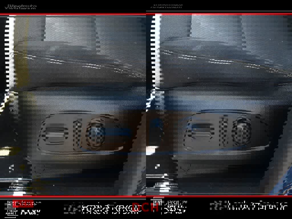 Used 2023 Chevrolet Blazer LT image 17