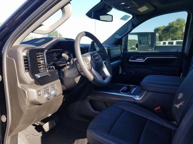 New 2025 GMC Sierra 2500 SLT w/ SLT Premium Package image 8