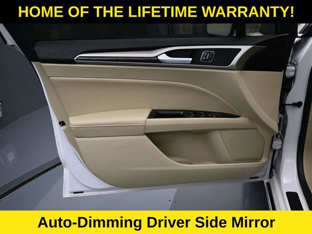 Used 2016 Ford Fusion SE w/ Equipment Group 202A AWD/4WD image 11