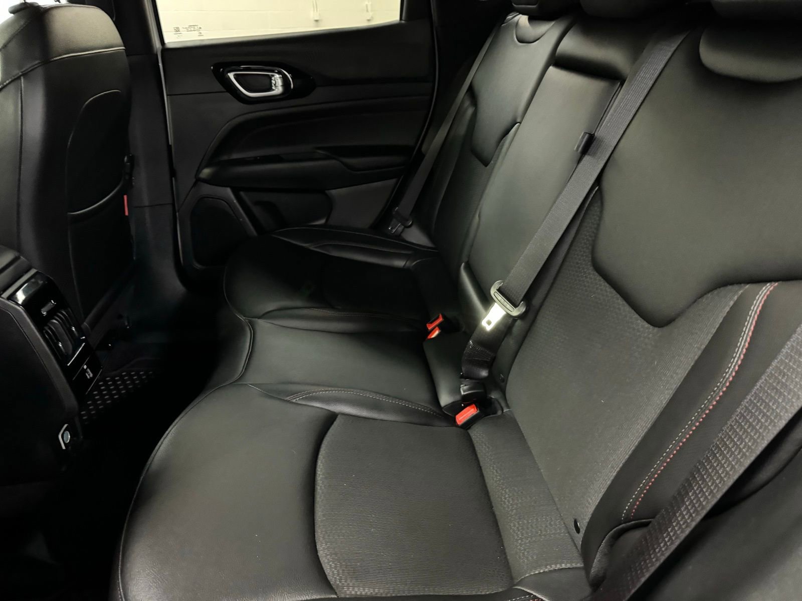 Used 2024 Jeep Compass Trailhawk w/ Trailhawk Convenience Group image 14