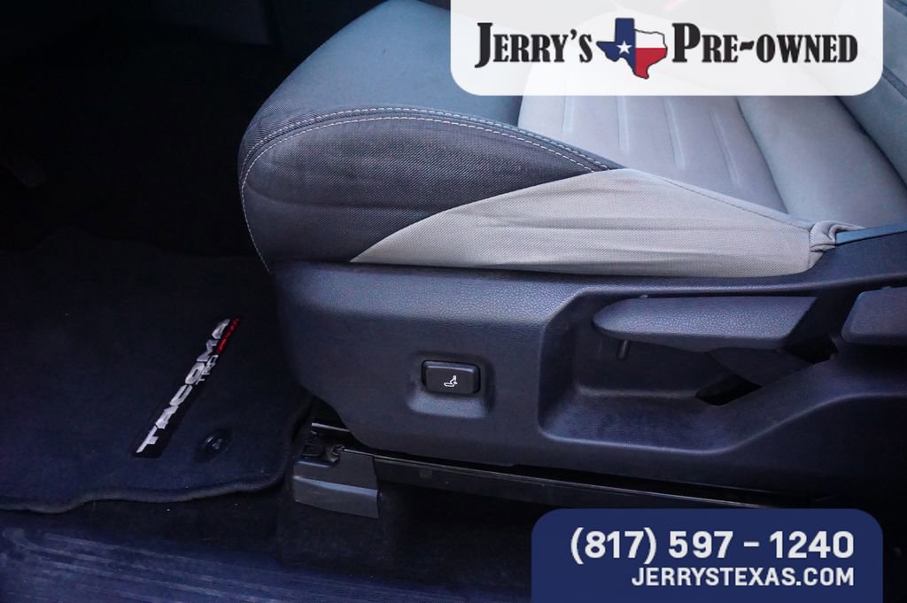 Used 2024 Toyota Tacoma TRD Off-Road image 19