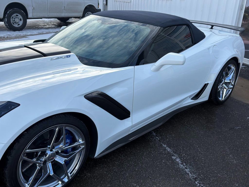 Used 2019 Chevrolet Corvette ZR1 w/ Chrome Badge Package image 5