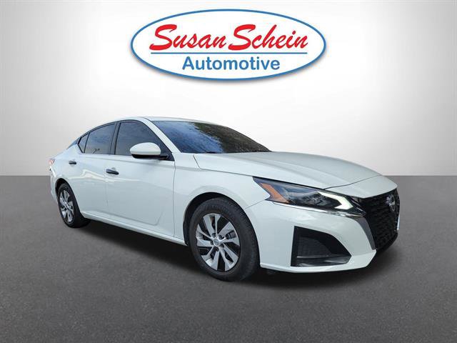 Used 2023 Nissan Altima 2.5 S FWD image 19