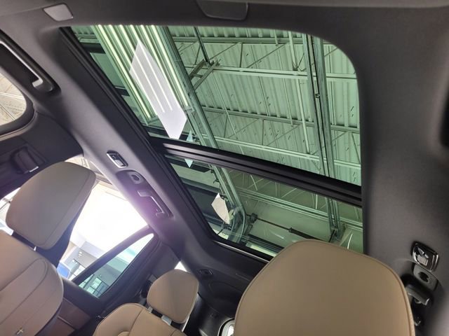 New 2026 Volvo XC90 B6 Plus w/ Protection Package Premier AWD/4WD image 8