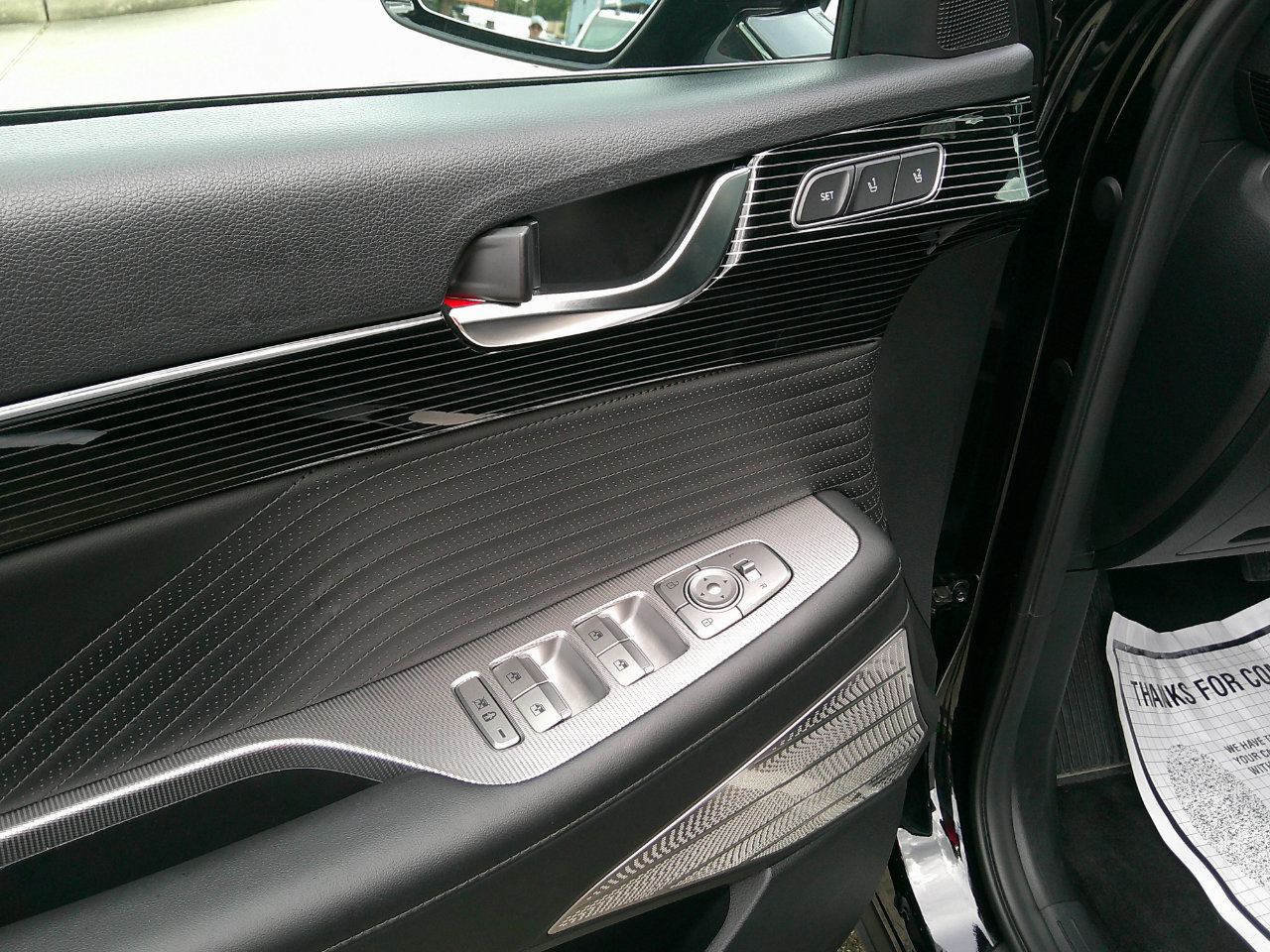 Used 2024 Hyundai Palisade Calligraphy image 9