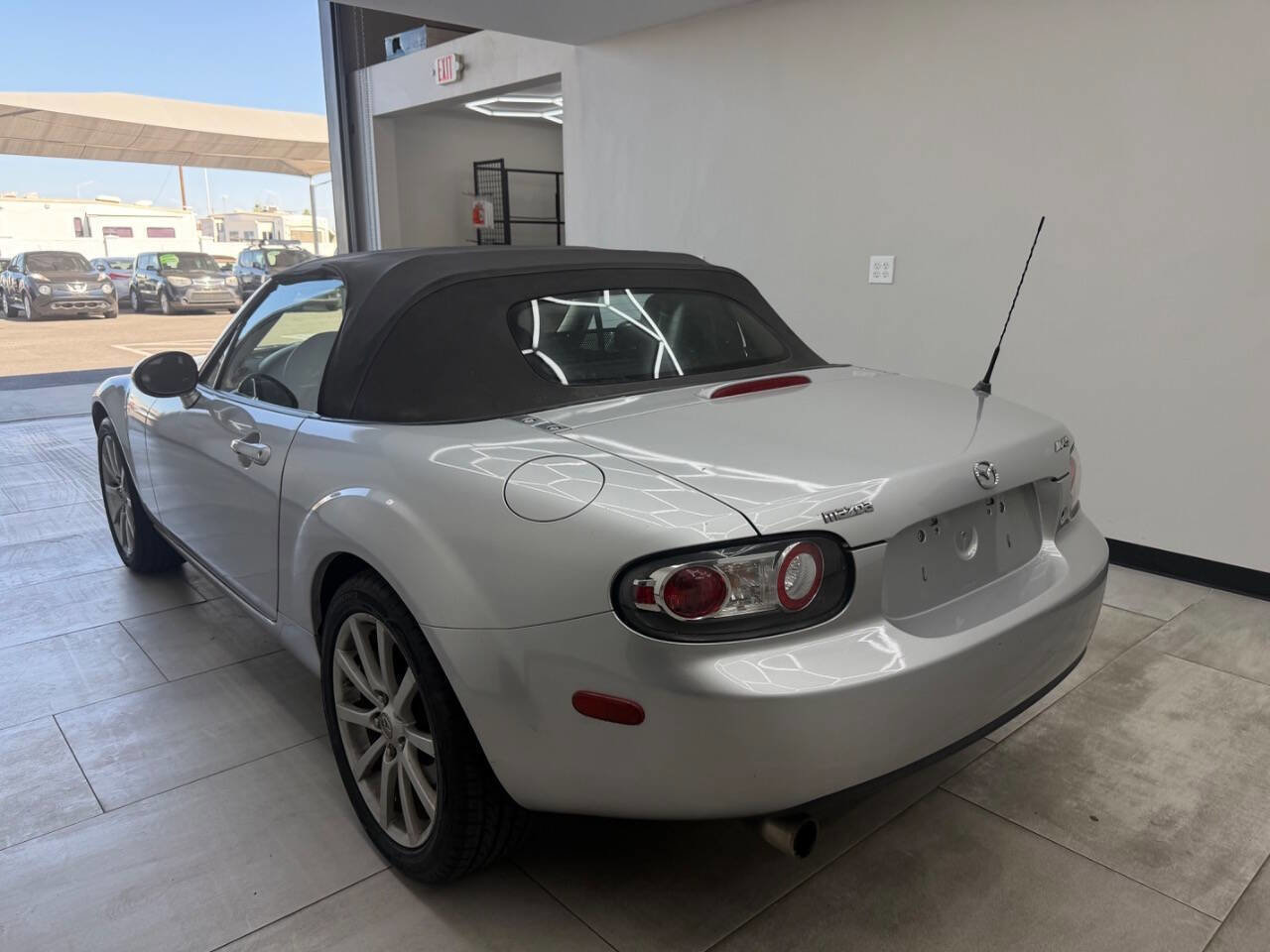 Used 2008 MAZDA MX-5 Miata Touring image 6