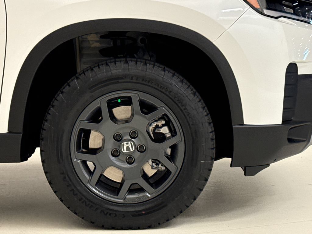 New 2026 Honda Pilot TrailSport image 6