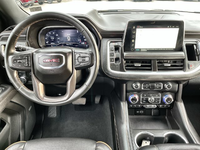Used 2024 GMC Yukon AT4 w/ Technology Package AWD/4WD image 18