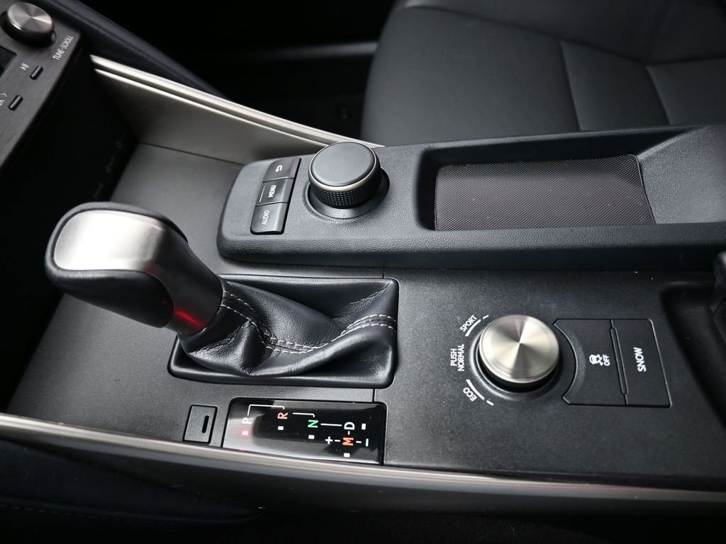 Used 2020 Lexus IS 300 image 20