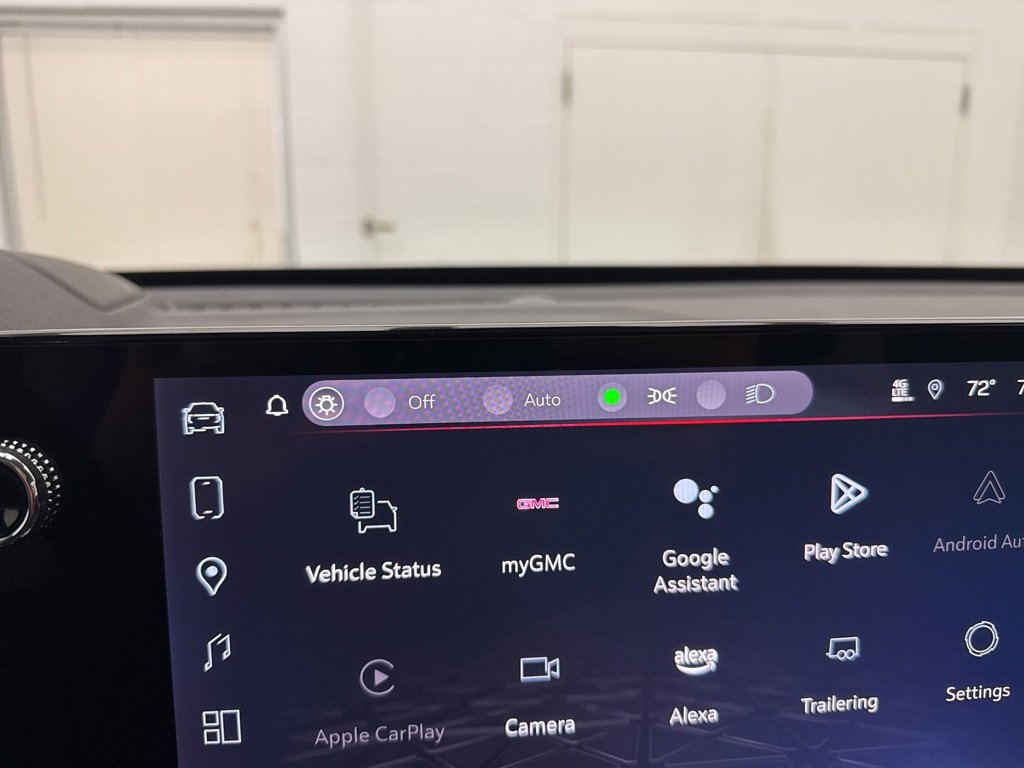 New 2025 GMC Canyon Elevation w/ Convenience Package image 32