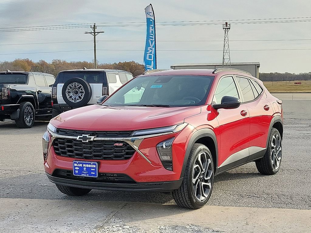 New 2026 Chevrolet Trax RS w/ Driver Confidence Package image 2